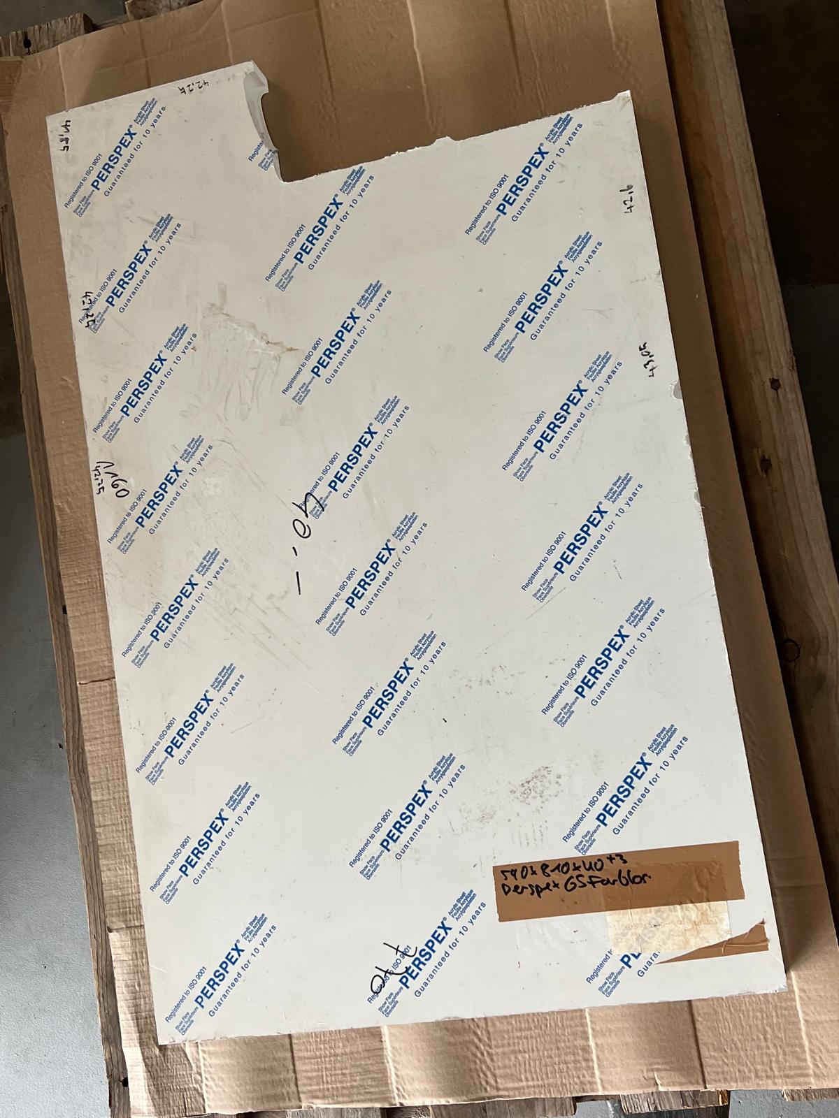 040 mm | Acrylglasblockrest 590 x 810 x 40 mm, GS farblos, PERSPEX®