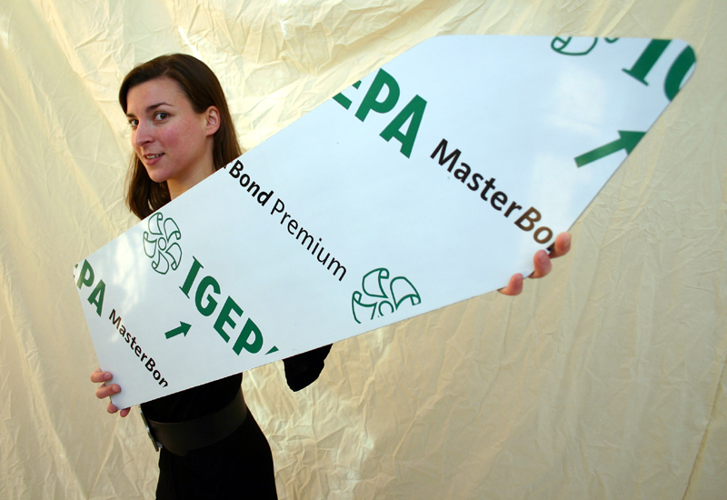 IMG_0110-RZ Pfeilschild weiß, 1250 x 330 x 3mm, VZ 432